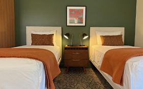 Artisan Suites On Bowen